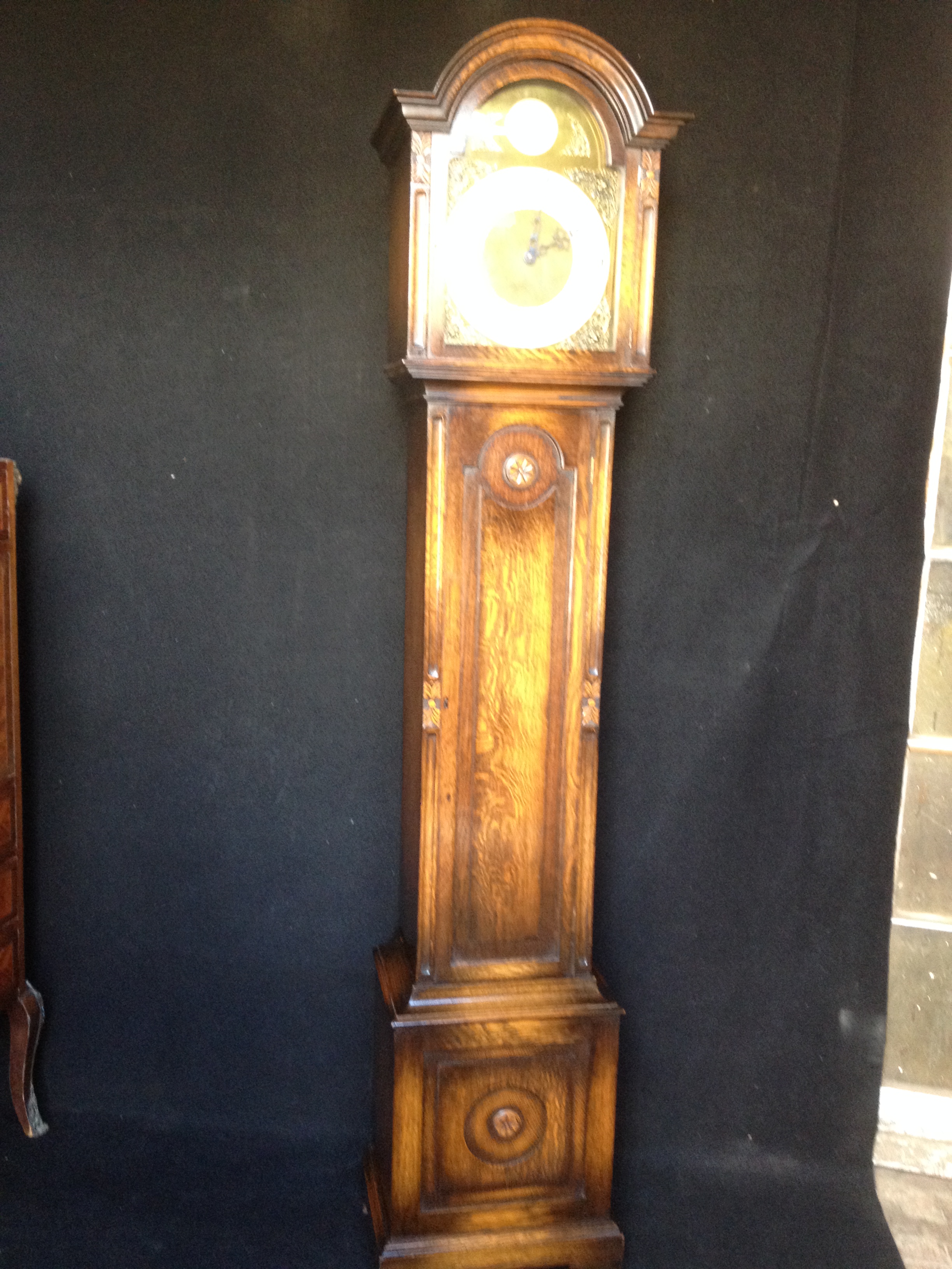 Good 3 train Oak Cased Grandfather Clock (1 of 1)