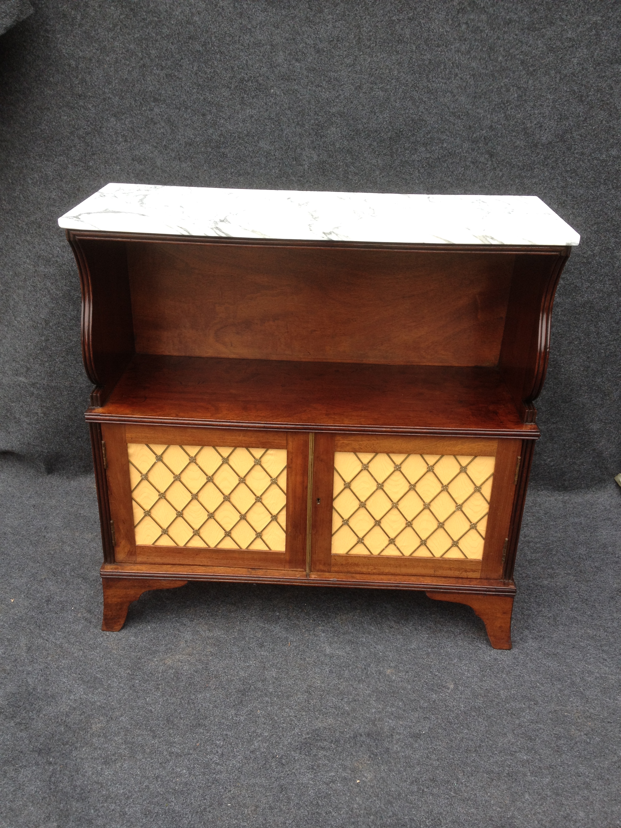 Regency Mahogany Bookcase, Side cabinet (1 of 1)