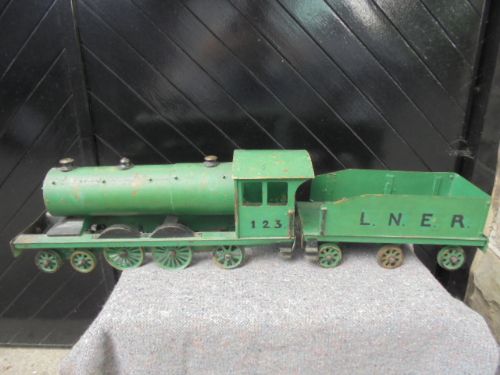 Antique Solid Brass Scale Built Model of a Train c.1900 (1 of 12) Antique Solid Brass Scale Built Model of a Train c.1900 (1 of 12)