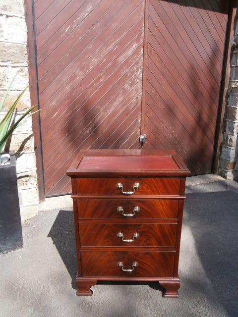 Antique Mahogany Bachelors Writing Chest Desk c.1900 (1 of 1)