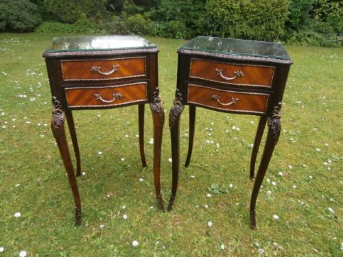 Pair Antique Mahogany Satinwood Bedside Tables (c.1920-30) (1 of 1)