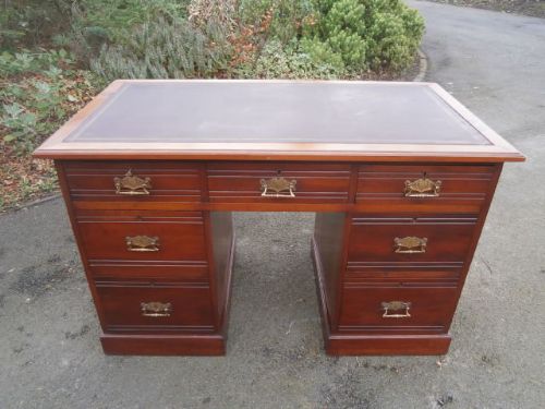 Antique Walnut Pedestal Writing Desk Office Desk c.1880 (1 of 1)