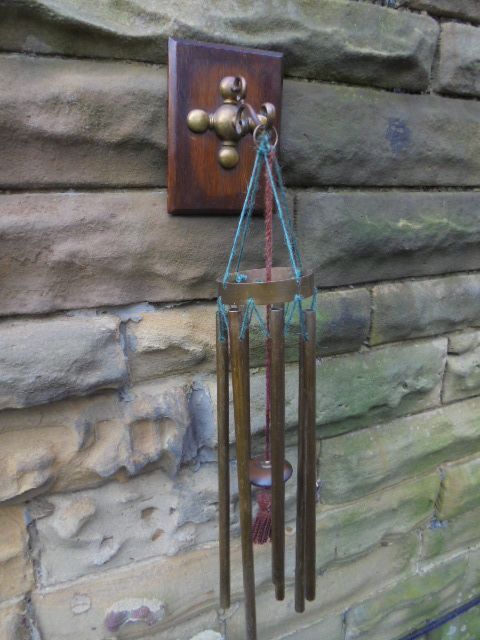 Edwardian Oak & Brass Hanging Wind Chime c.1910 (1 of 5) Edwardian Oak & Brass Hanging Wind Chime c.1910 (1 of 5)