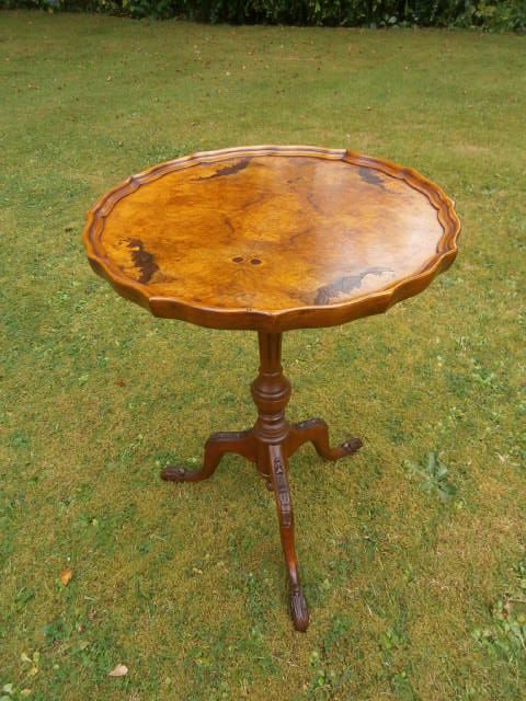 Antique Burr Walnut Wine Table Lamp Table c.1920 (1 of 1)