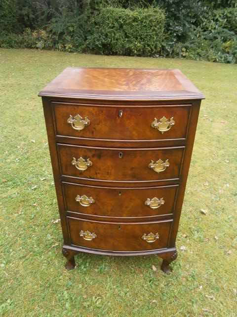 Small Antique Figured Walnut Chest of Drawers / Bedside Chest c.1920 (1 of 1)