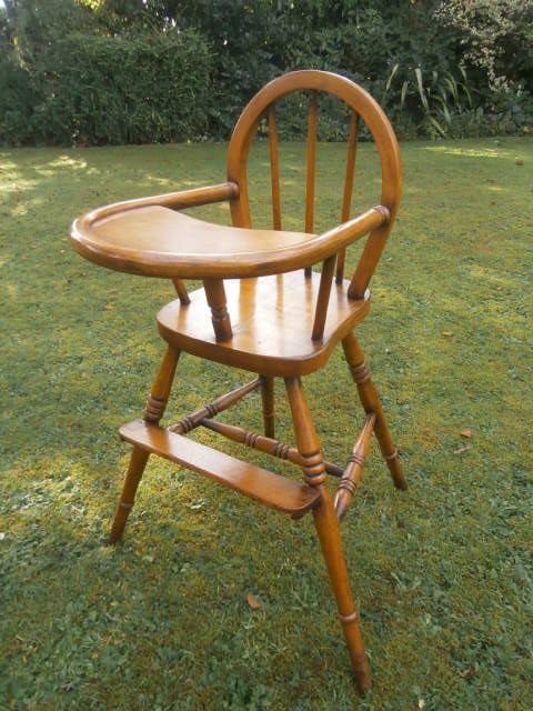 Antique Childs Elm & Beech High Chair c.1900 (1 of 1) Antique Childs Elm & Beech High Chair c.1900 (1 of 1)