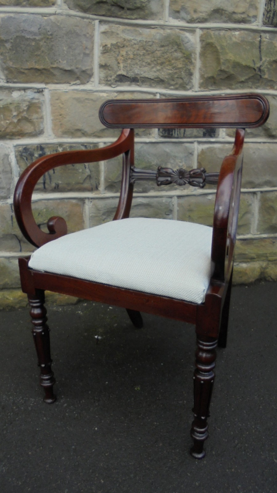 Antique Mahogany Desk Chair c.1840 (1 of 1) Antique Mahogany Desk Chair c.1840 (1 of 1)