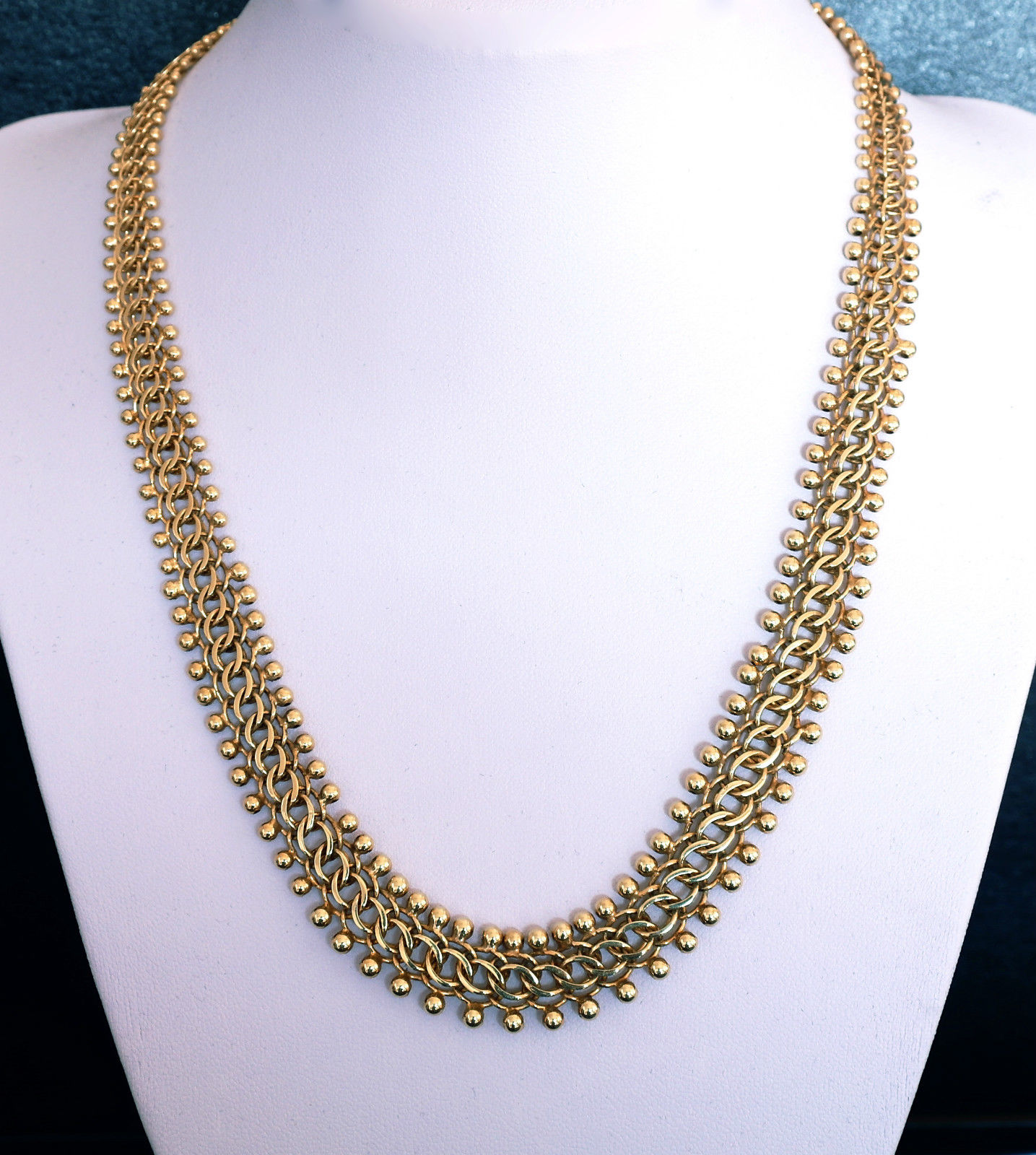 Stylish Vintage 9 carat 9ct Yellow Gold Necklace (1 of 5)