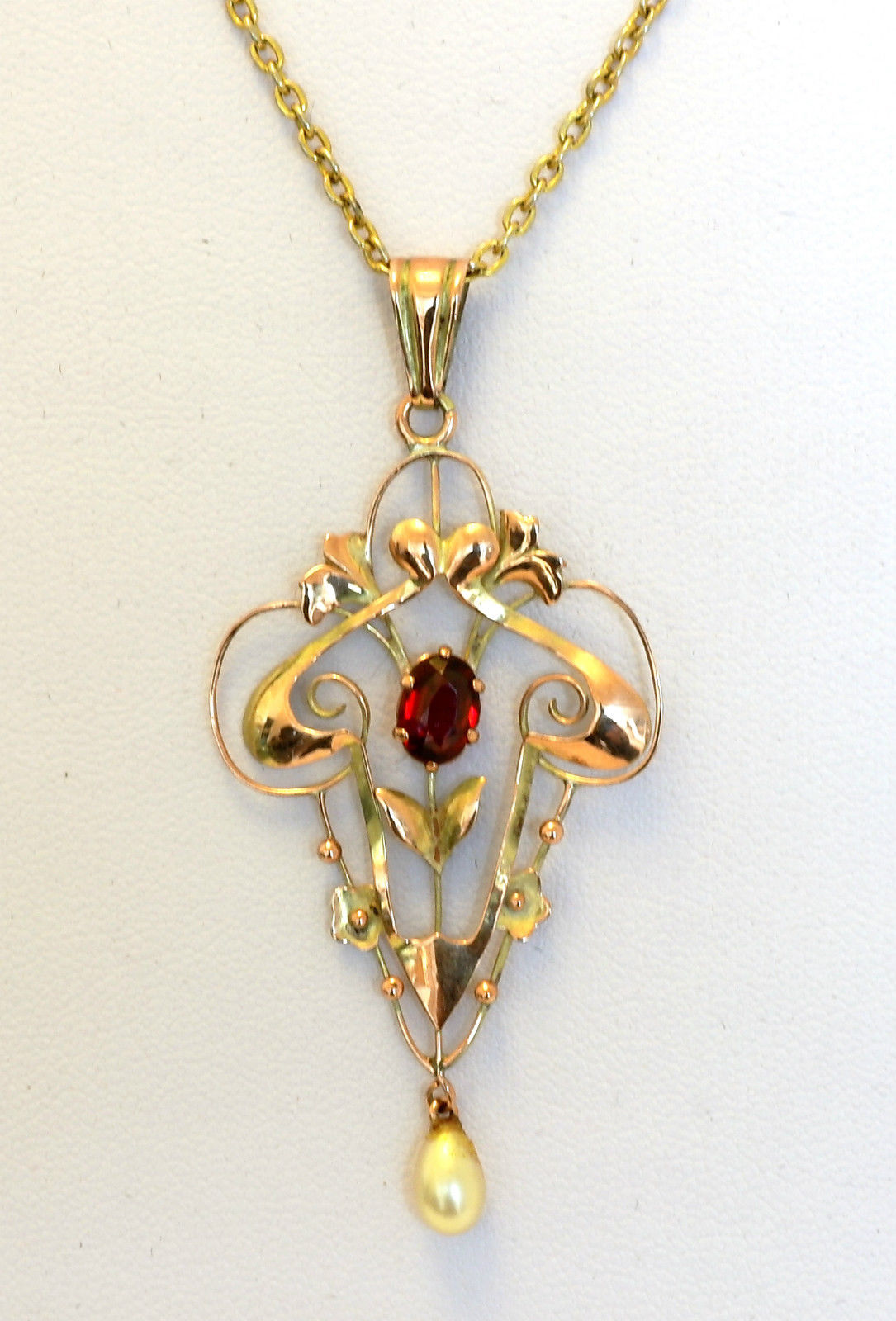 Antique Art Nouveau/Edwardian 9ct Yellow Gold & Garnet Pendant (1 of 1)