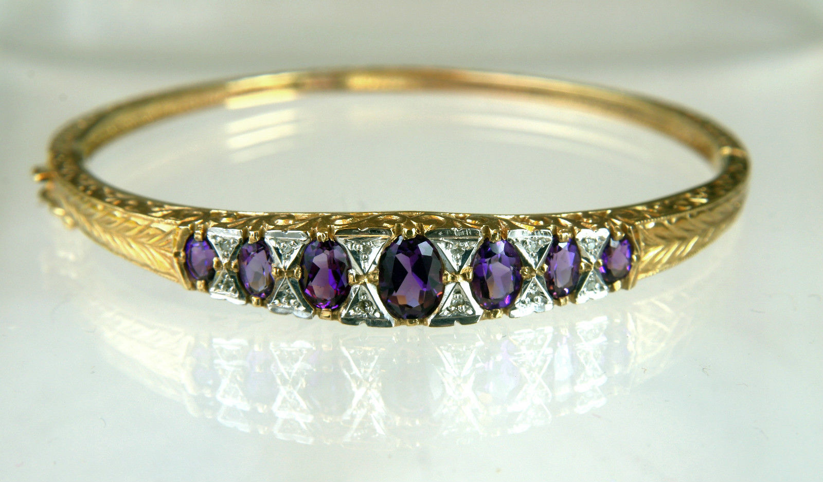 9ct Yellow Gold Amethyst Diamond Hinged Bangle Bracelet (1 of 1)