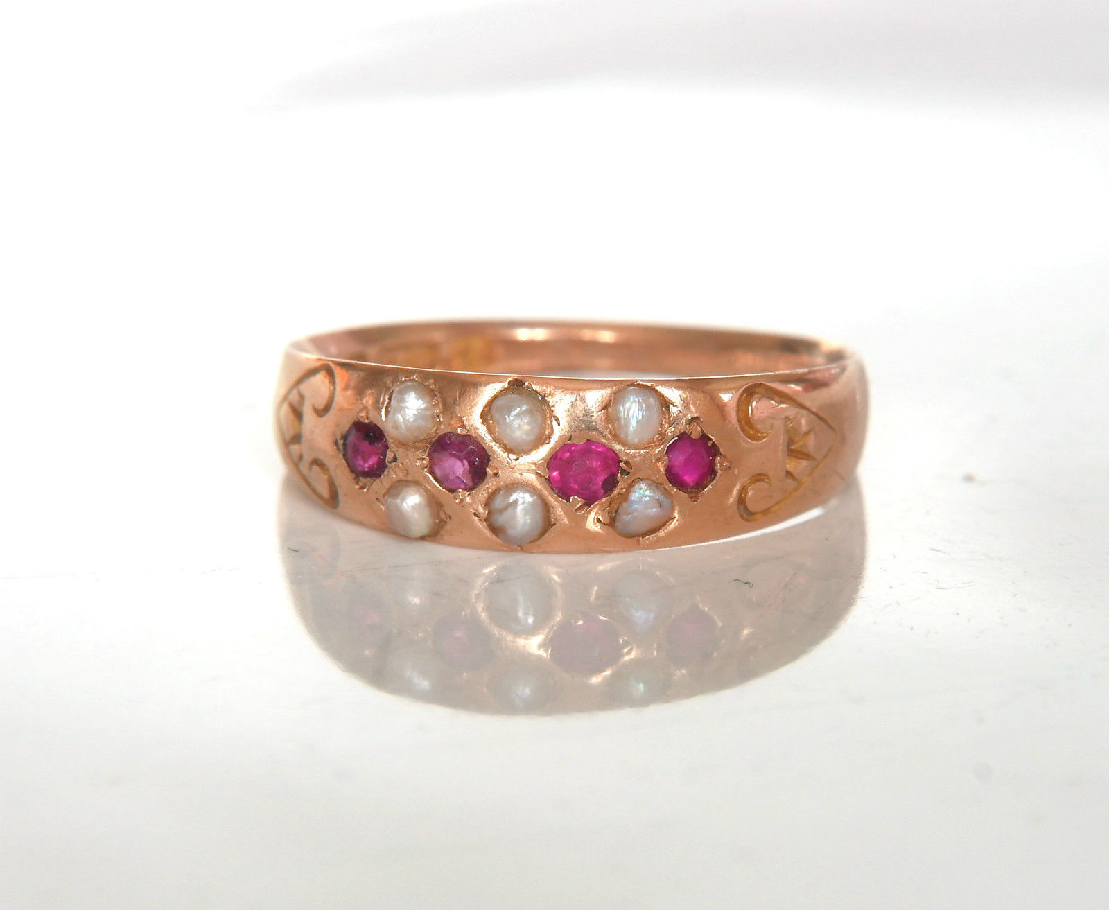 Antique Hallmarked 15ct Yellow Gold Ruby and Seed Pearl Ring (1 of 1)