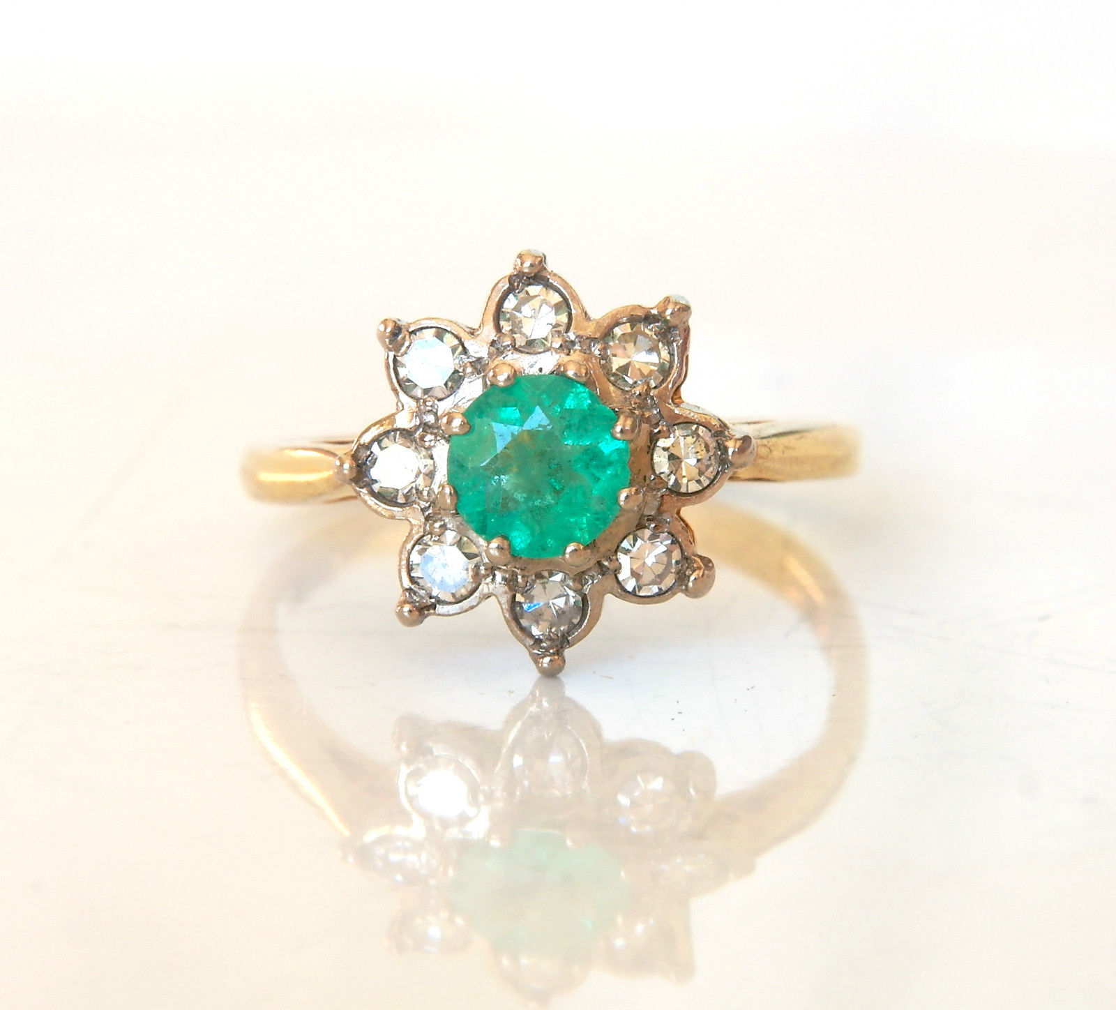 Vintage 18ct Yellow Gold Natural Emerald and Diamond Cluster Ring (1 of 1)