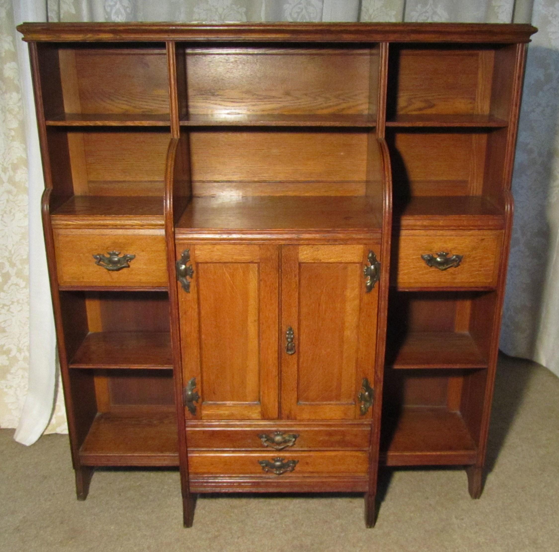 Oak Arts & Crafts Golden Oak Bookcase (1 of 1)