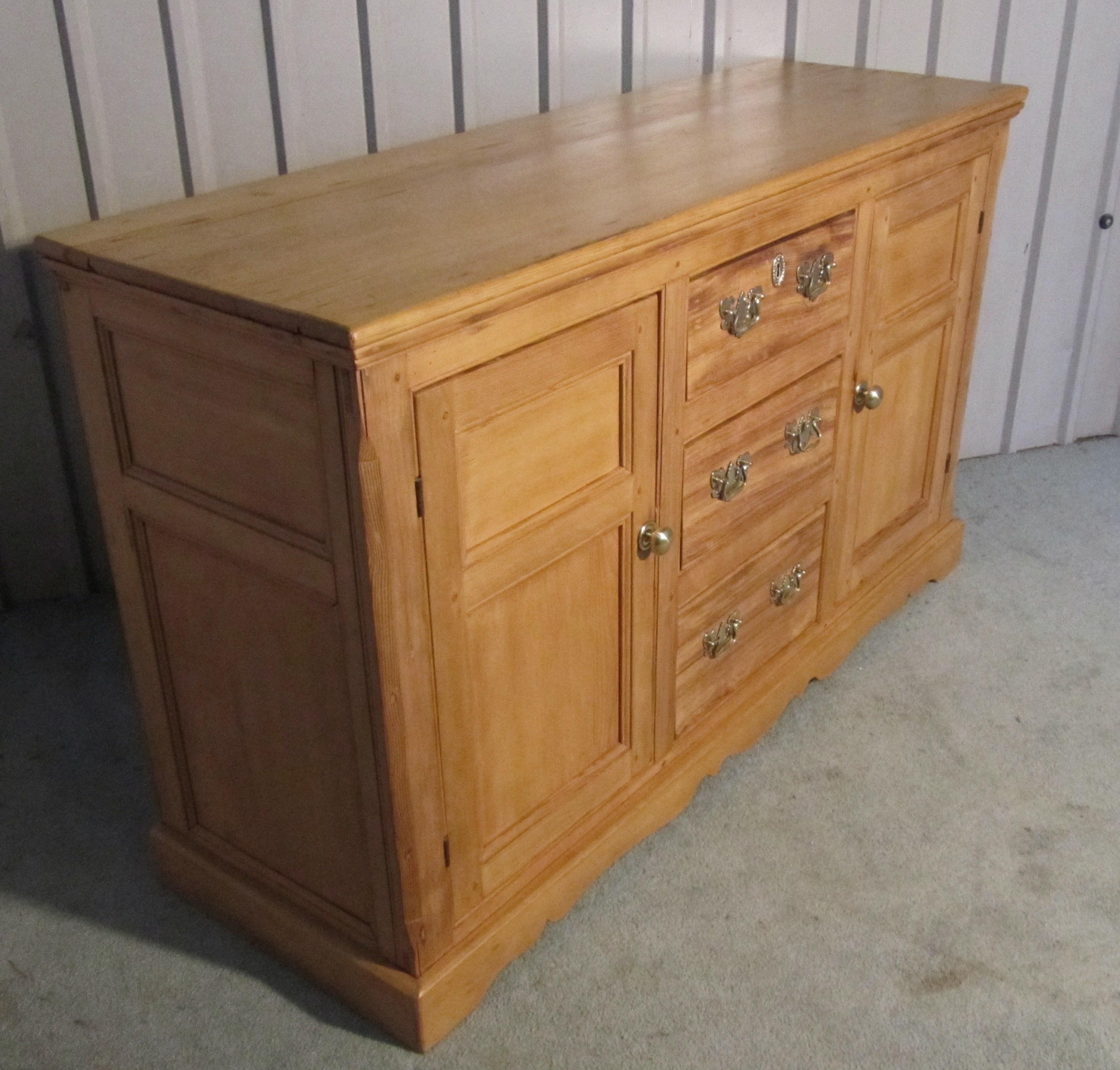 A Large Country Pine Sideboard Dresser (1 of 1)