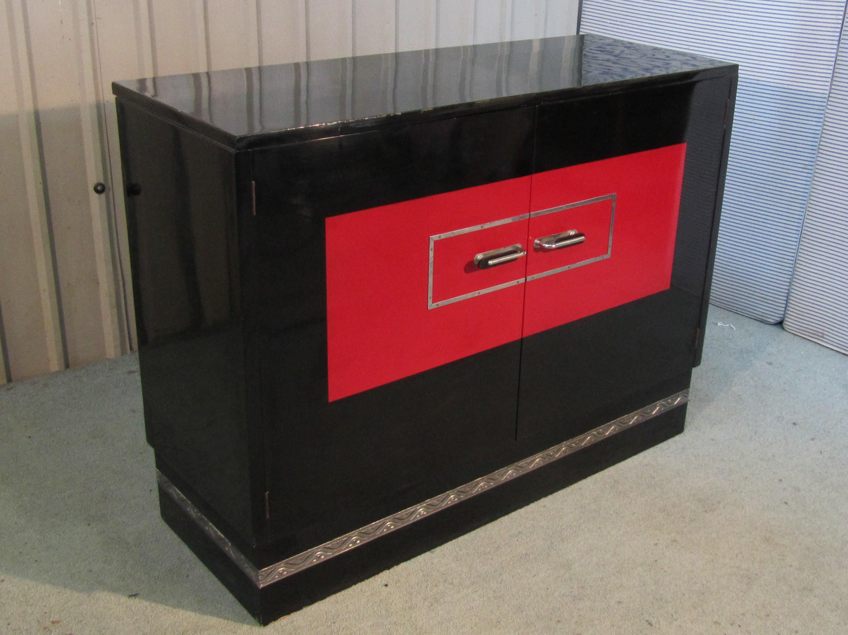 Black Lacquered 1950s Retro Sideboard Cabinet (1 of 1)