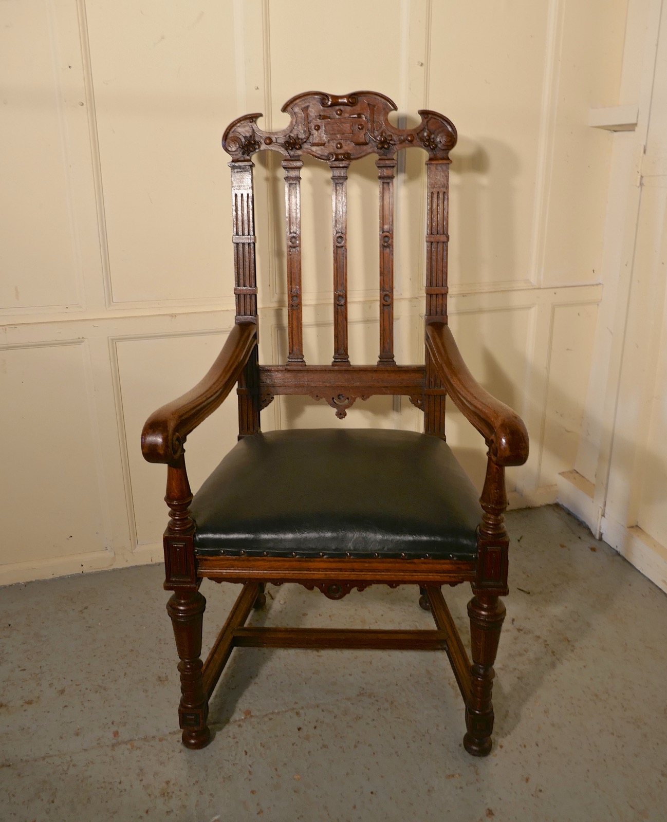 Large Oak Throne or Hall Chair by Gillow (1 of 1)