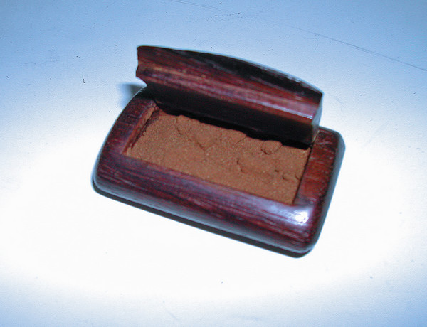 Antique Treen 19th Century Snuff Box (1 of 1) Antique Treen 19th Century Snuff Box (1 of 1)