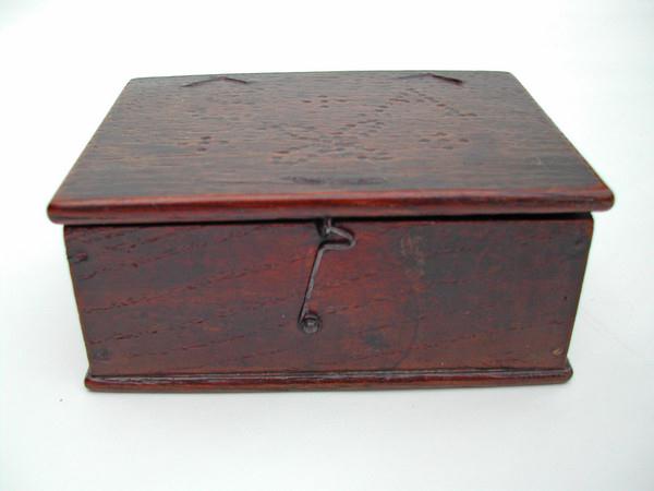 Antique 18thc English Treen Box (1 of 1)
