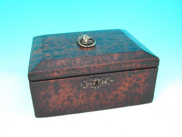 American treen 18thc "Pokerwork" Box (1 of 1) American treen 18thc "Pokerwork" Box (1 of 1)
