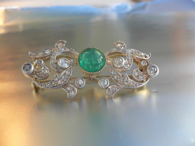 Emerald And Diamond Brooch (1 of 1)
