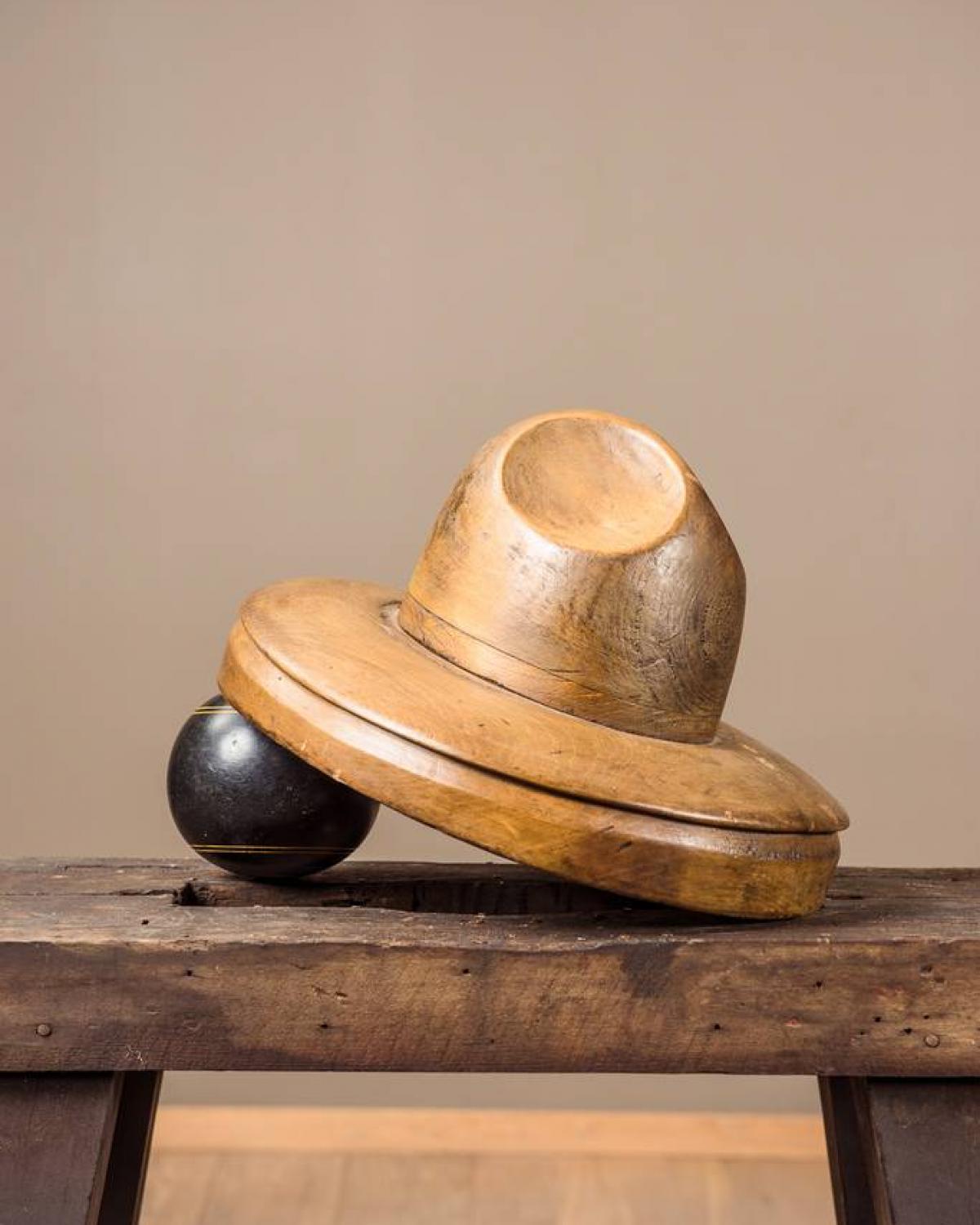 Hat wood form Size 59 (1 of 1)