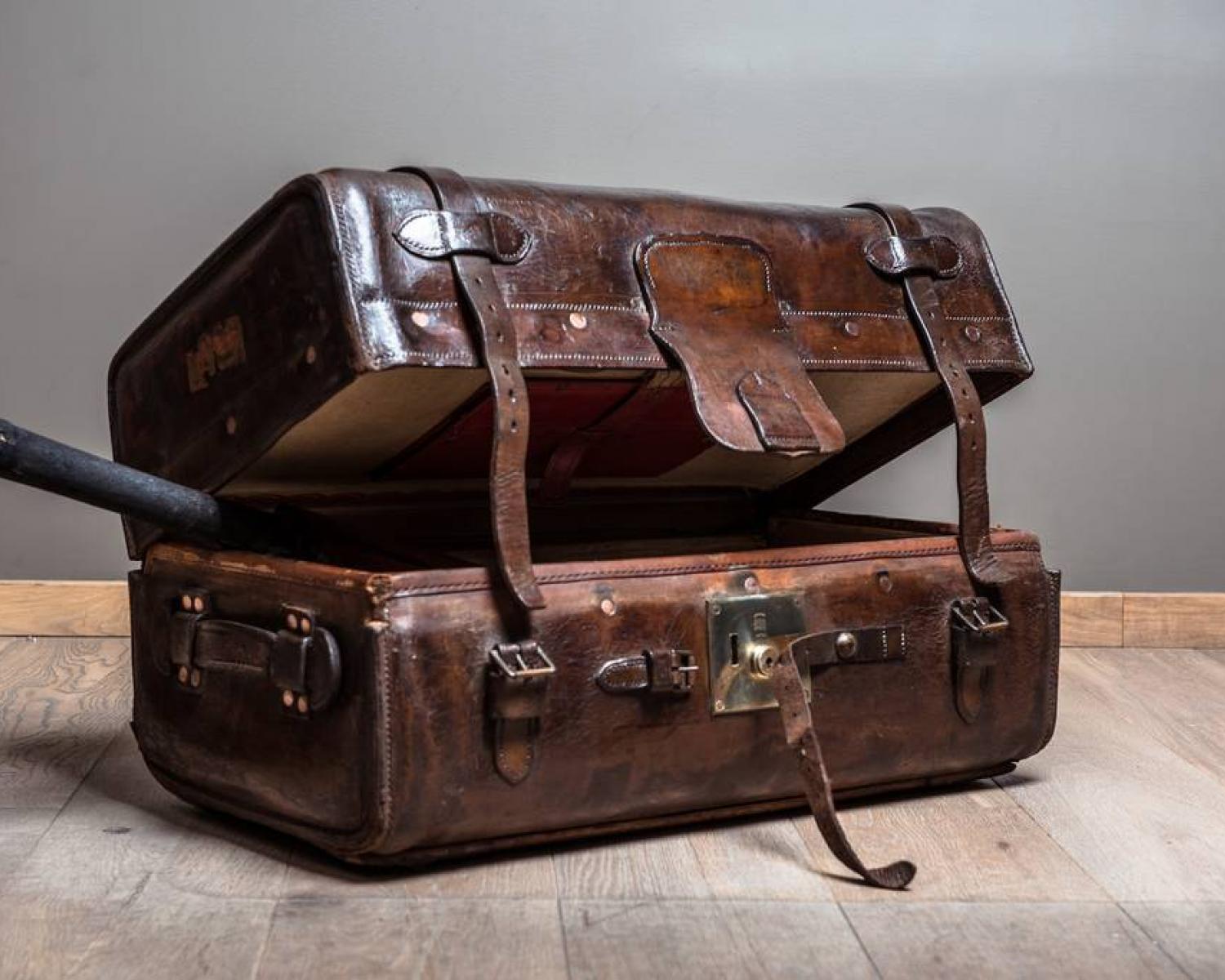 Luggage Capt. J.P. Eppleston (1 of 1)