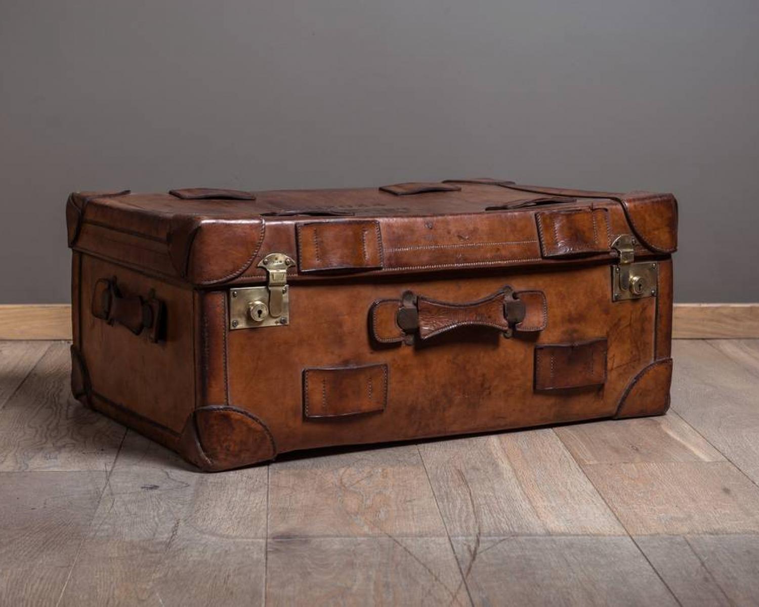 Very nice suitcase G.Toft R.A.F. (1 of 1)