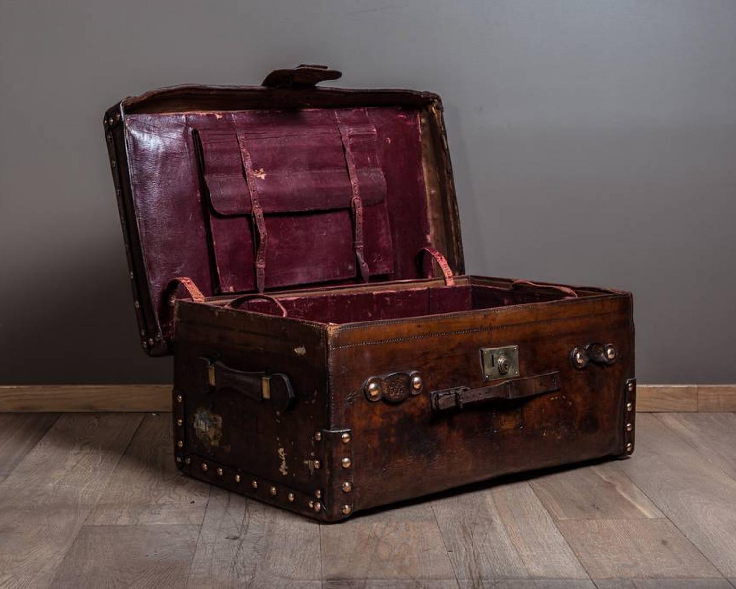 Superb leather & brass trunk Drew & Sons (1 of 5)