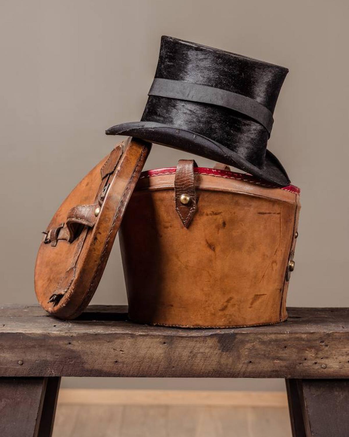 Hat box Mrs Godfrey (1 of 1)