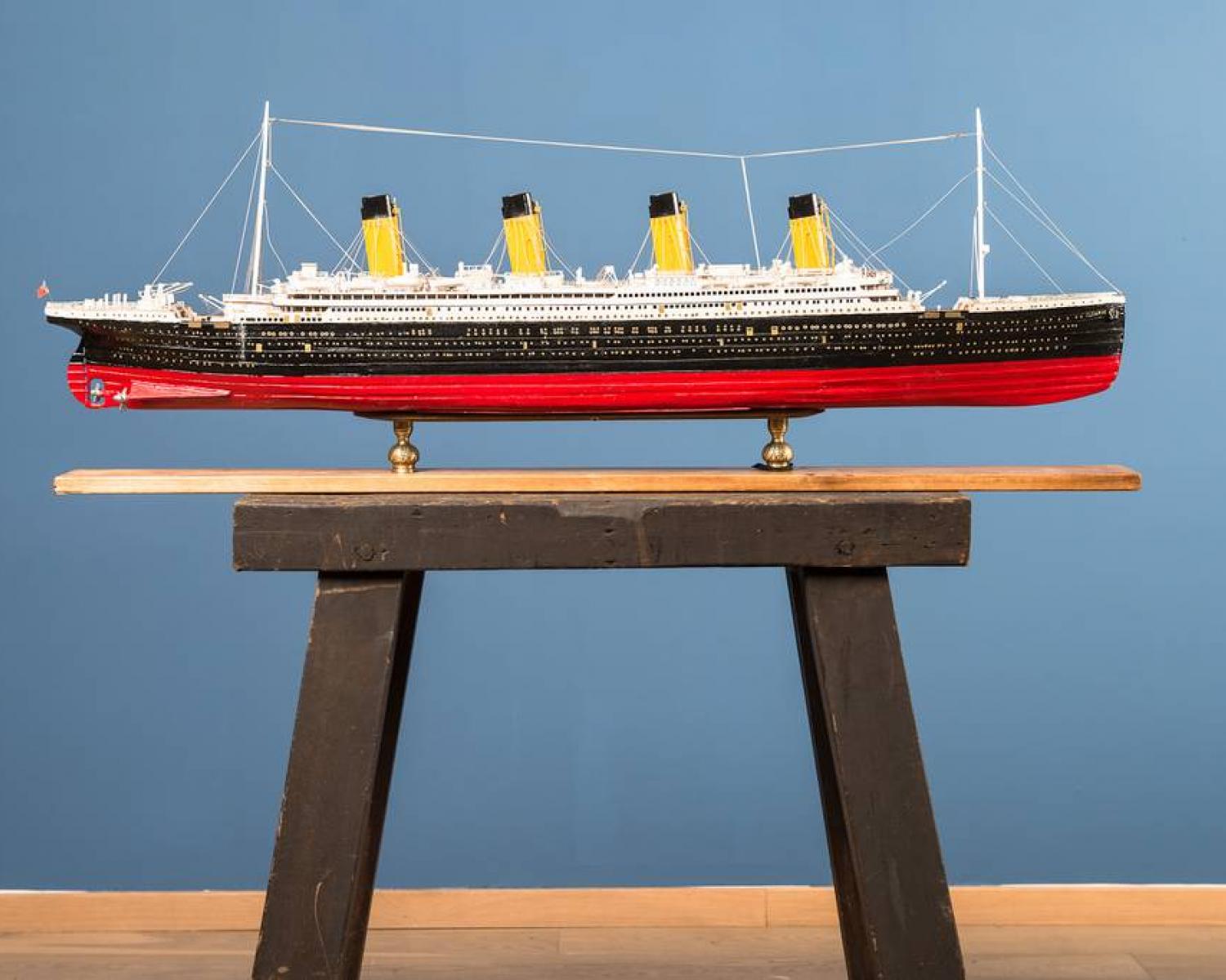Model of the titanic ship 1960 (1 of 3)