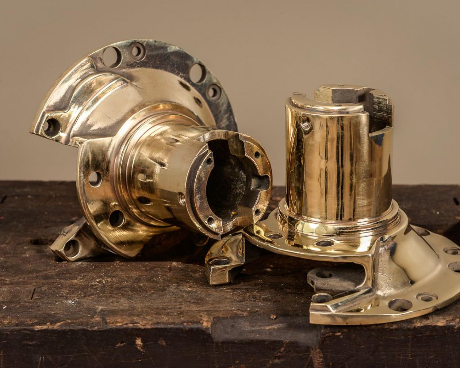 Brass binding for a propeller (1 of 3)