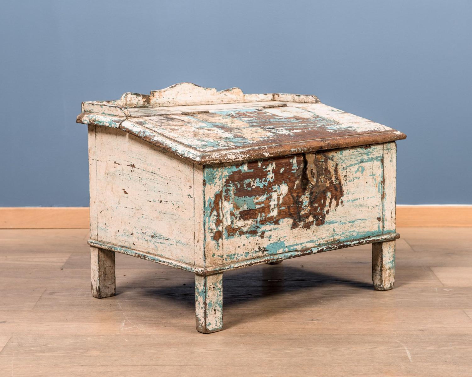 Chest writing desk (1 of 1)