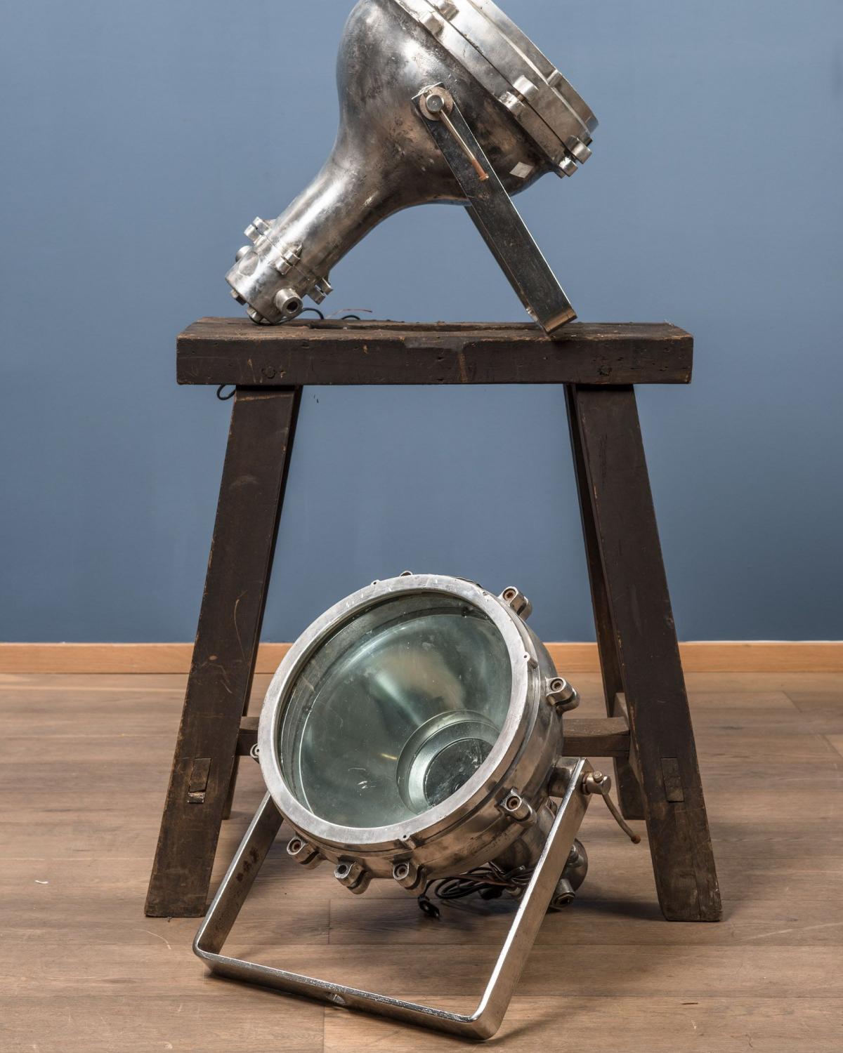 Big boat spotlight (1 of 1)