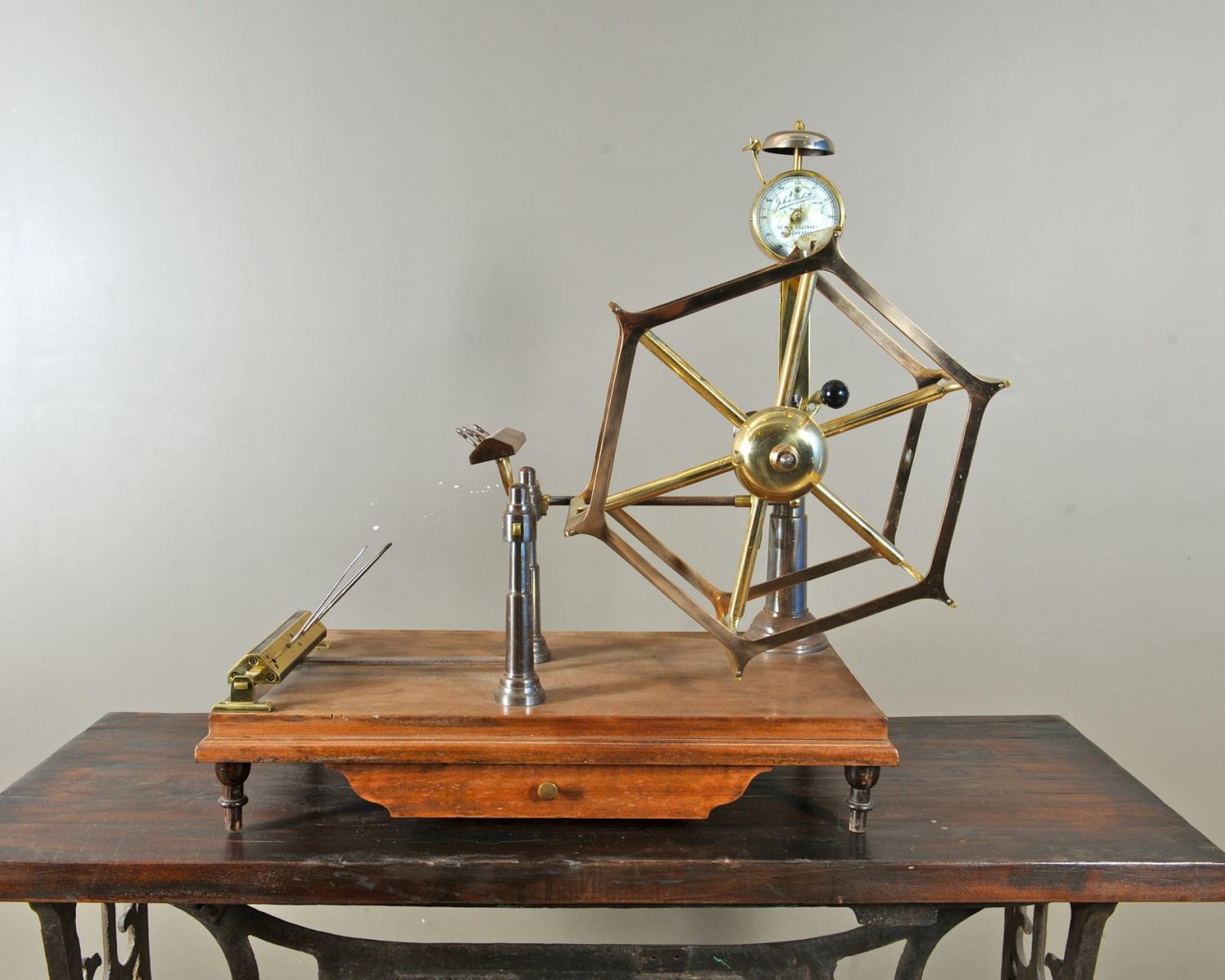 Amazing English wool reel (1 of 1)