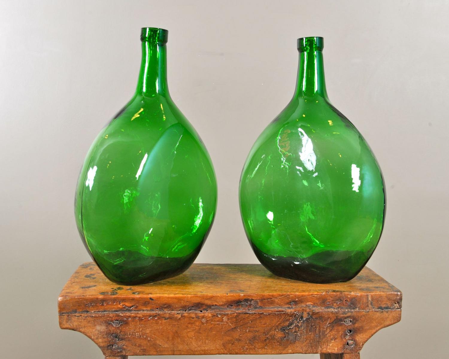 Green glass bottle (1 of 4)