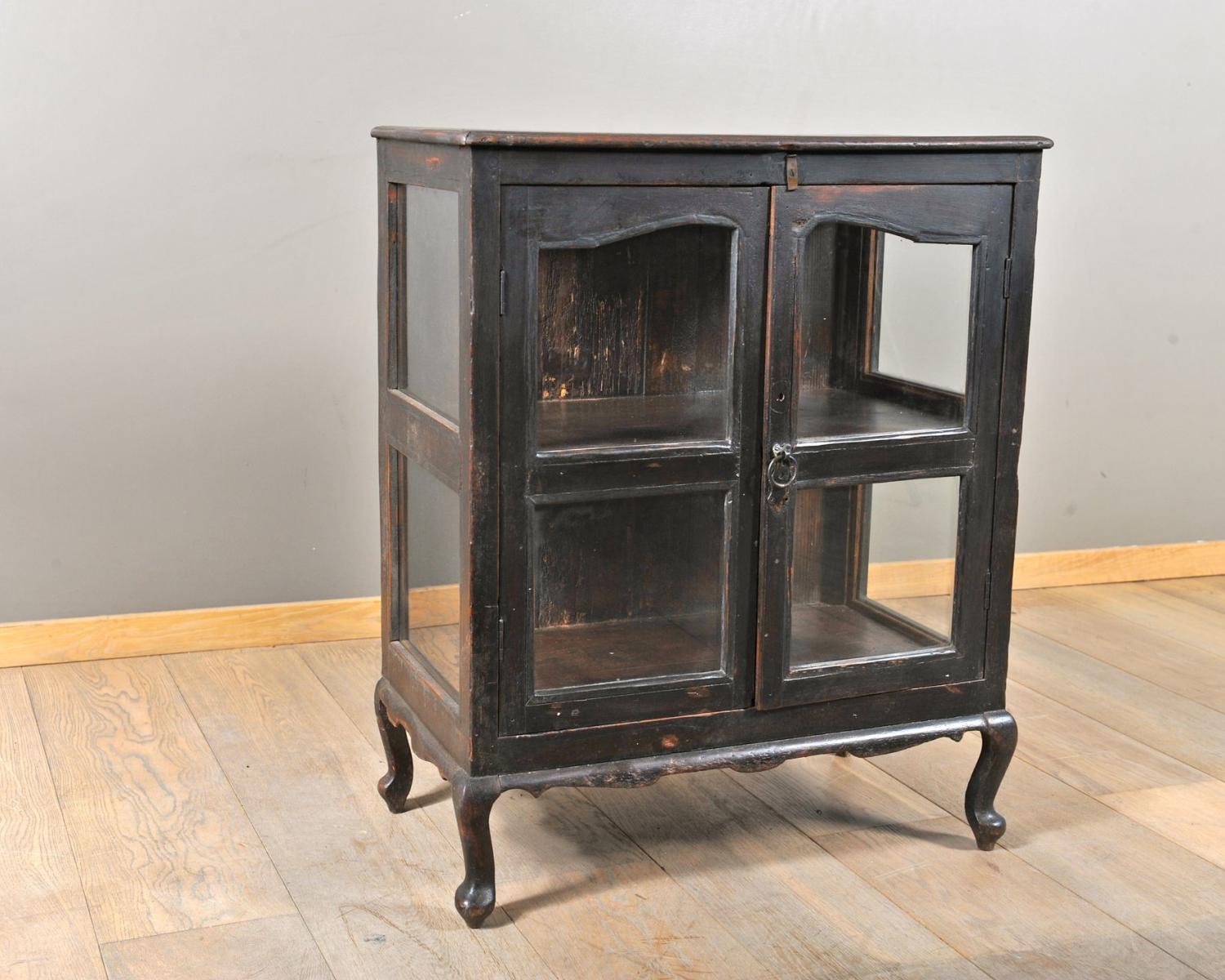 Black display cabinet (1 of 4)