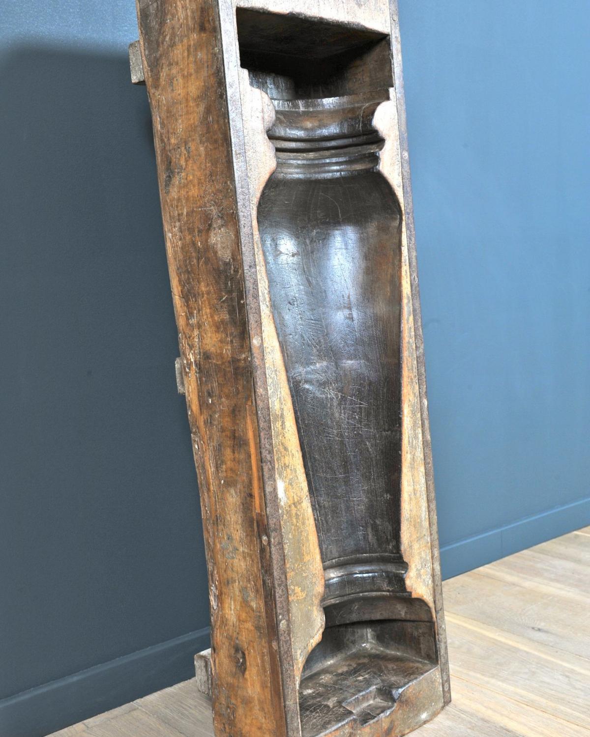 Baluster mould (1 of 1)