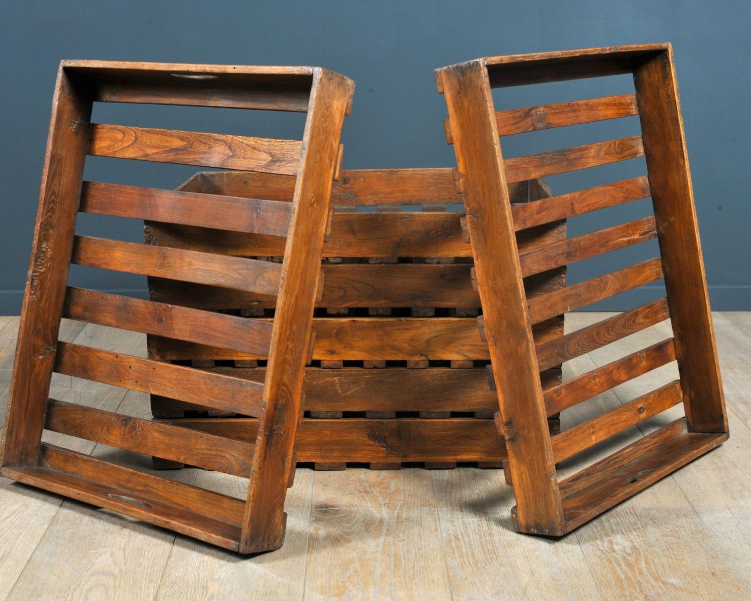 Crates with vertical slats (1 of 1)