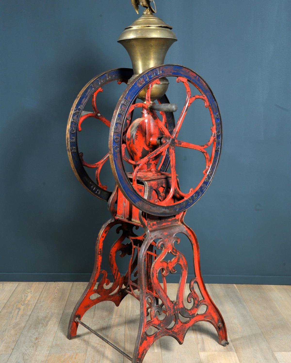 Exceptional coffe mill (1 of 5)