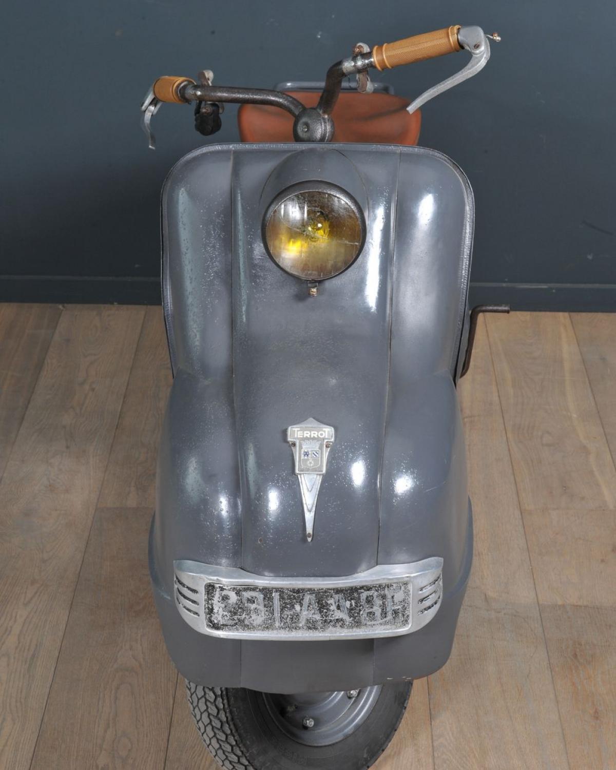 Vintage scooter Terrot 1950 (1 of 1)