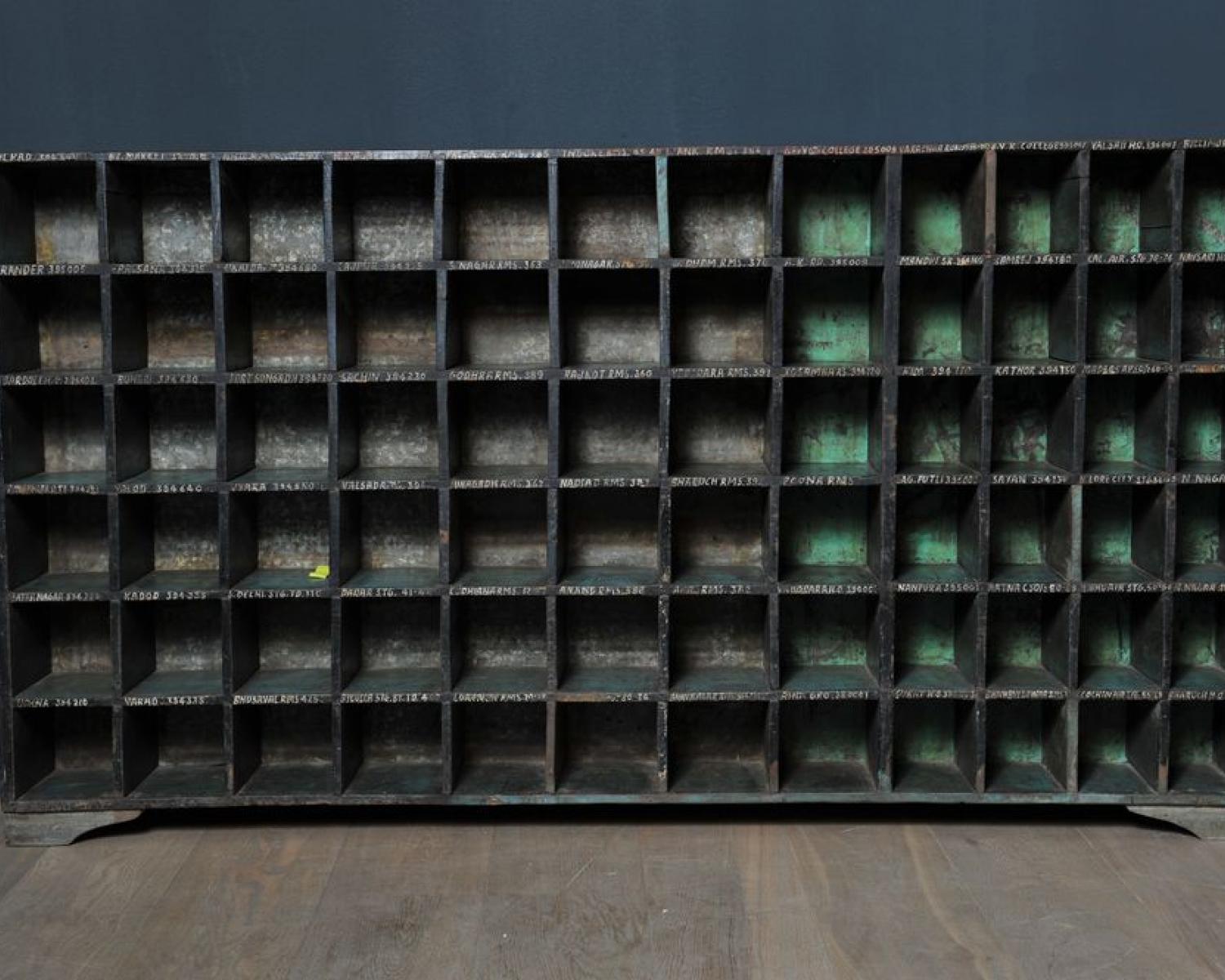 Workshop furniture with 72 cases (1 of 1)