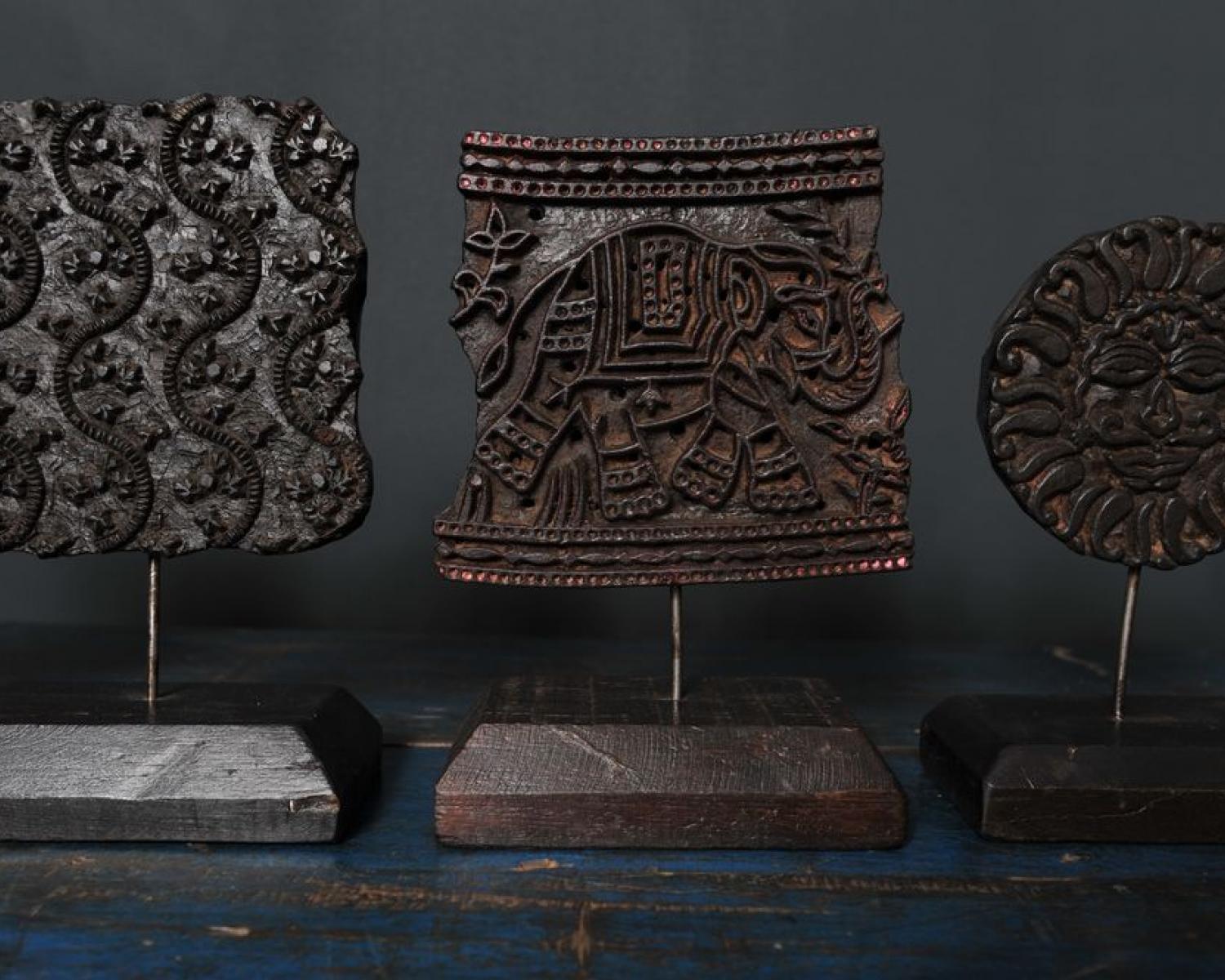 Printing block on a stand (1 of 1)