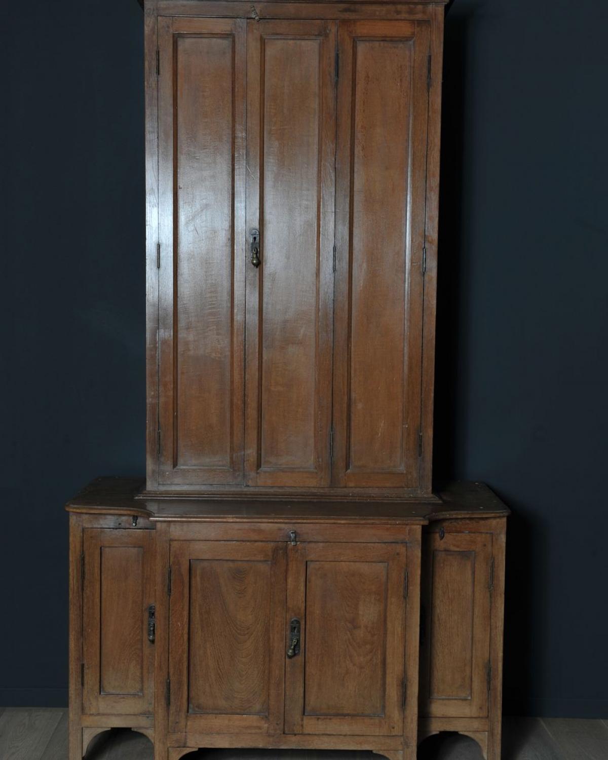 Double chest (1 of 5)