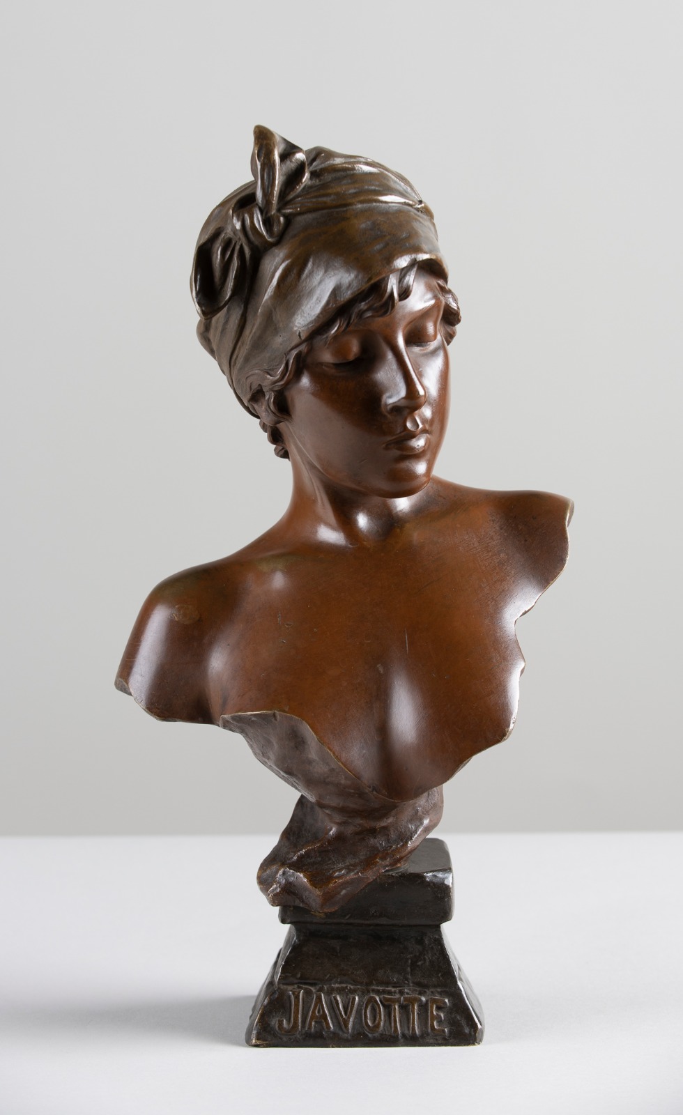 French Art Nouveau Bronze Sculpture by the Artist E.Villanis (1 of 1) French Art Nouveau Bronze Sculpture by the Artist E.Villanis (1 of 1)