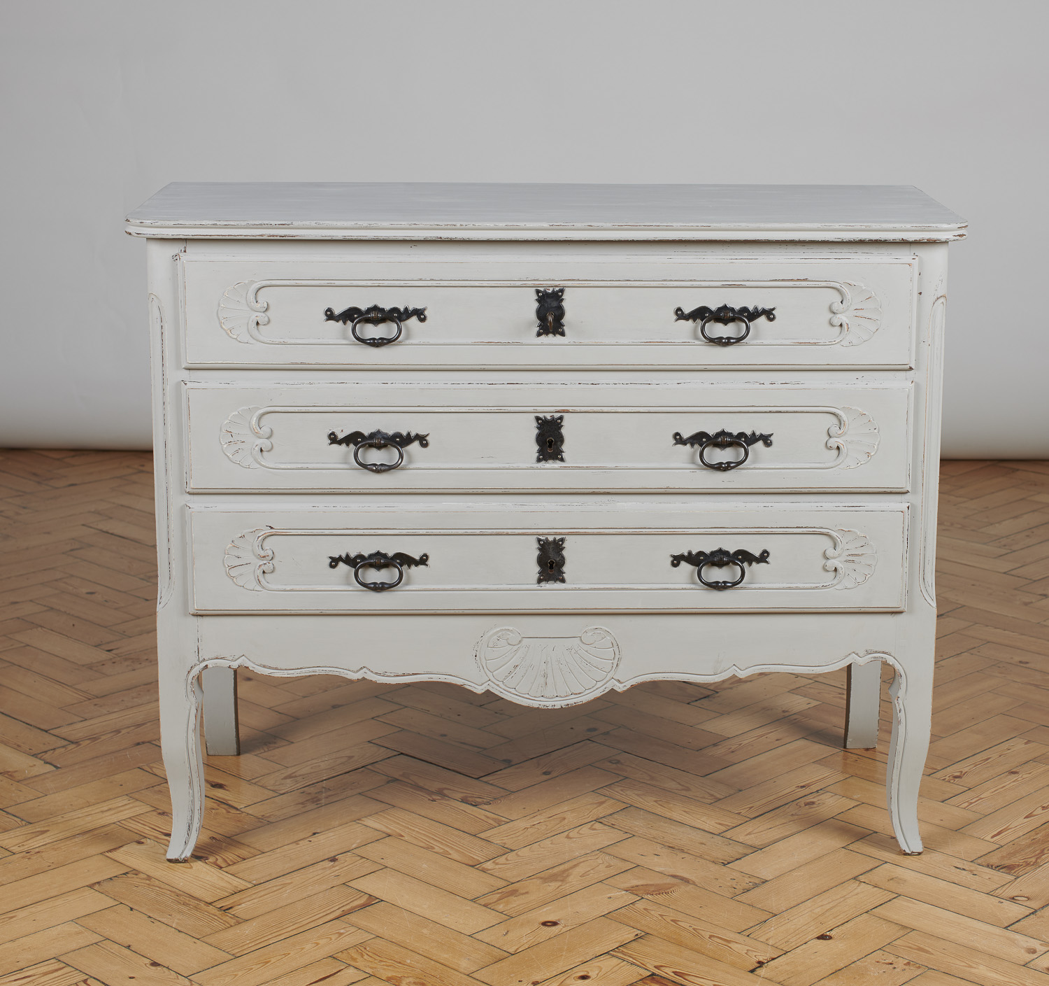Large French Painted Chest of Drawers c.1920 (1 of 7) Large French Painted Chest of Drawers c.1920 (1 of 7)