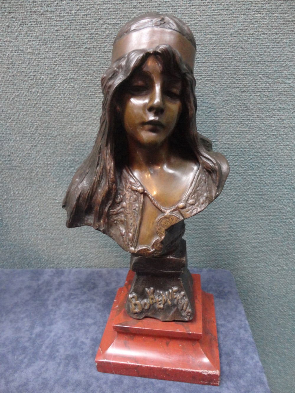 French Bronze Villanis Female Bust (1 of 1)