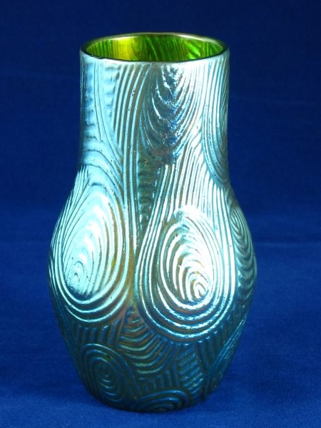 Loetz Spiraloptisch Vase (1 of 1)