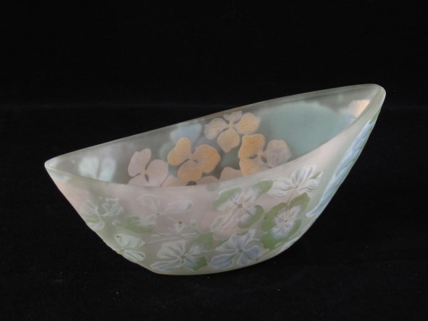 Pretty Galle Boat Shaped Bowl c.1900 (1 of 1)