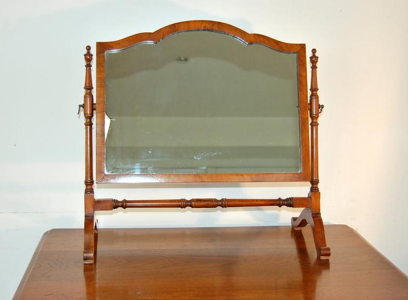 Walnut Dressing Table Mirror (1 of 1)
