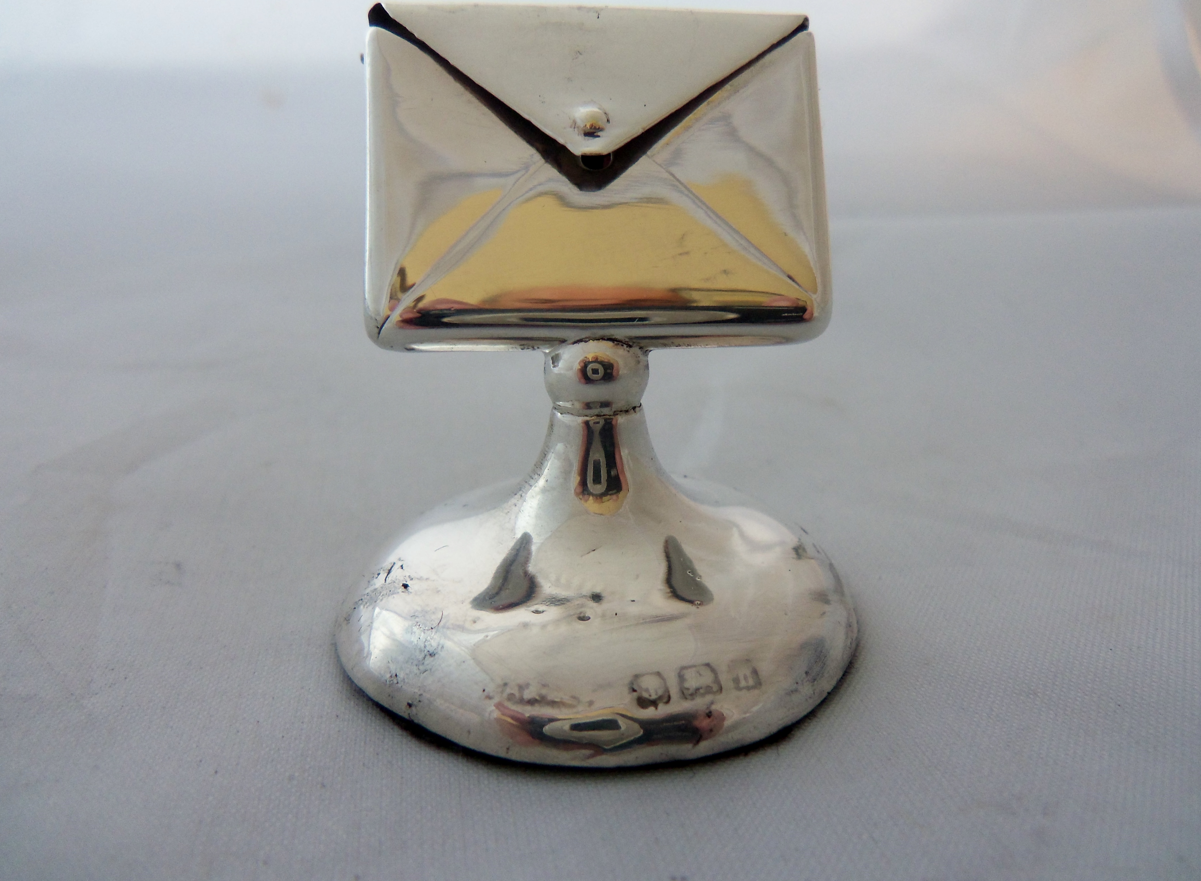 Edwardian Pedestal Silver Stamp Case (c.1907) (1 of 1)